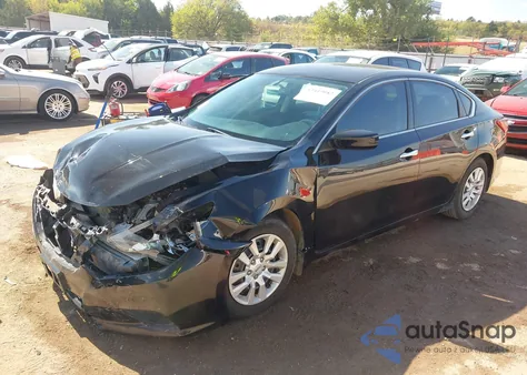 2018 Nissan Altima 2.5 S z USA, uszkodzony, nr VIN 1N4AL3APXJC286602